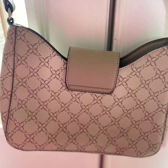 Elegant Nine West Taupe Crossbody in Signature NW LOGO Like New! - Picture 9 of 14